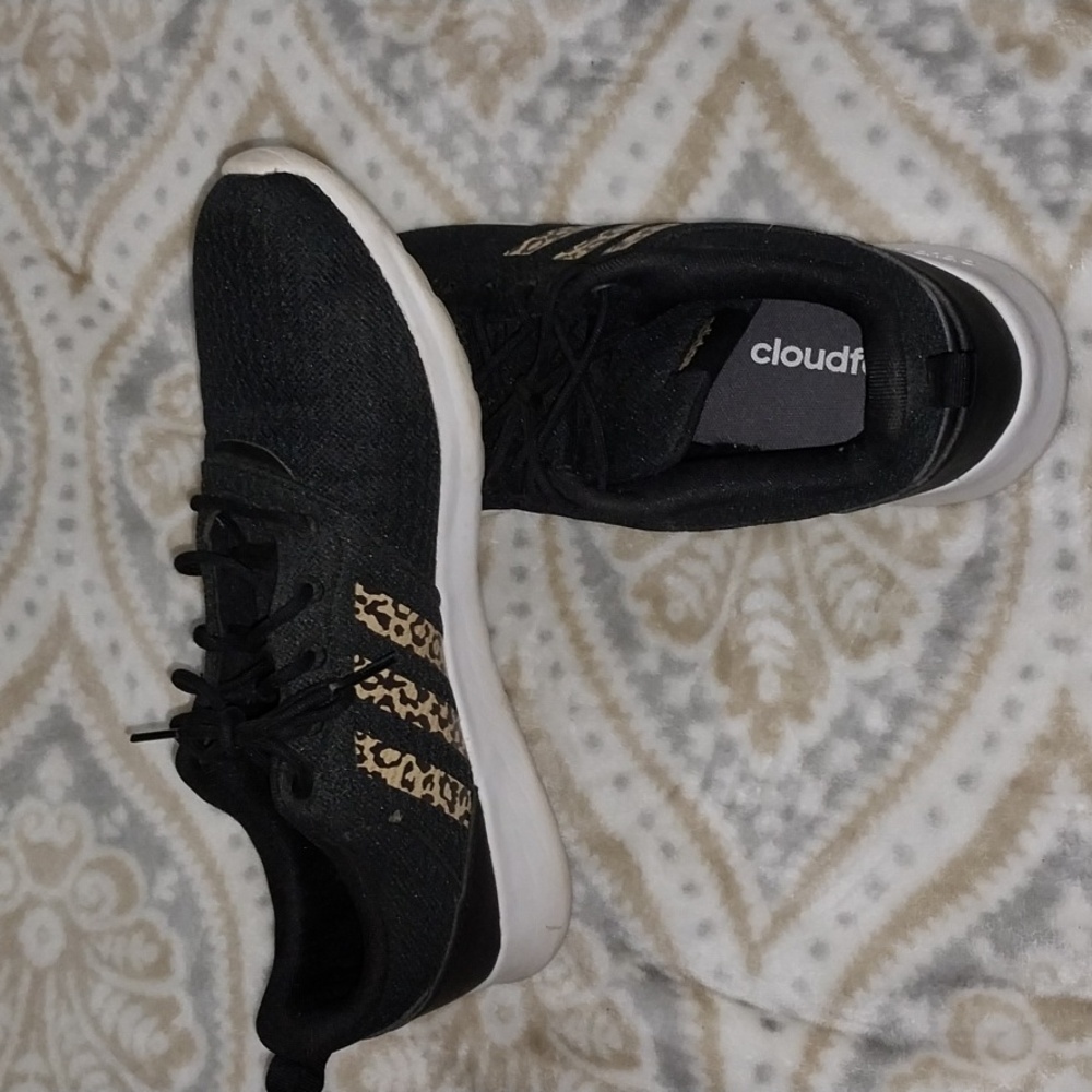 Black Adidas Cloudfoam Shoes size 11
